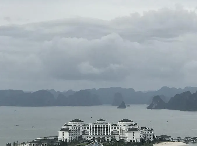 Cat Ba Fishing Village Bay House Homestay *